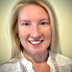 Deb Bartz Headshot