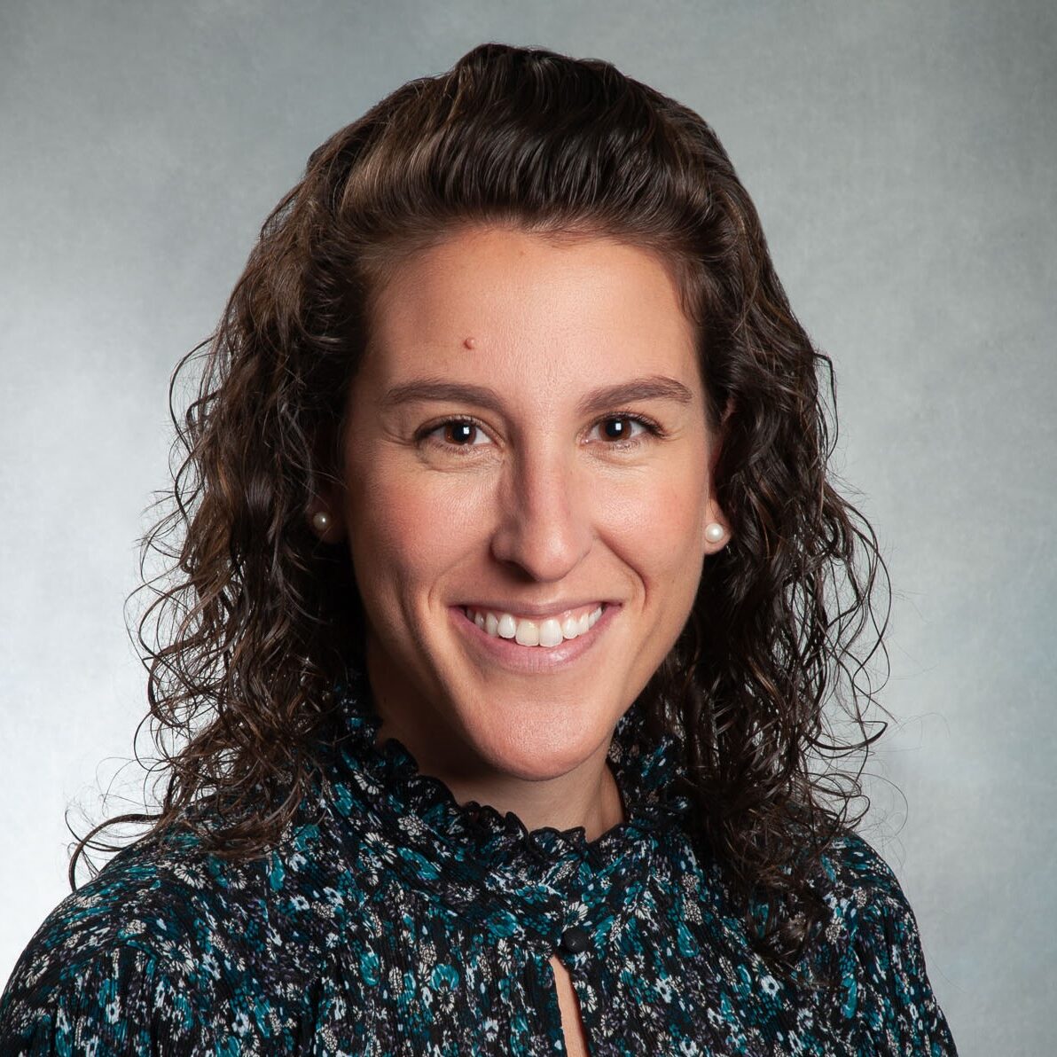 Irene Gonsalvez Headshot cropped Irene Gonsalvez Headshot cropped