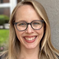 amanda koire headshot